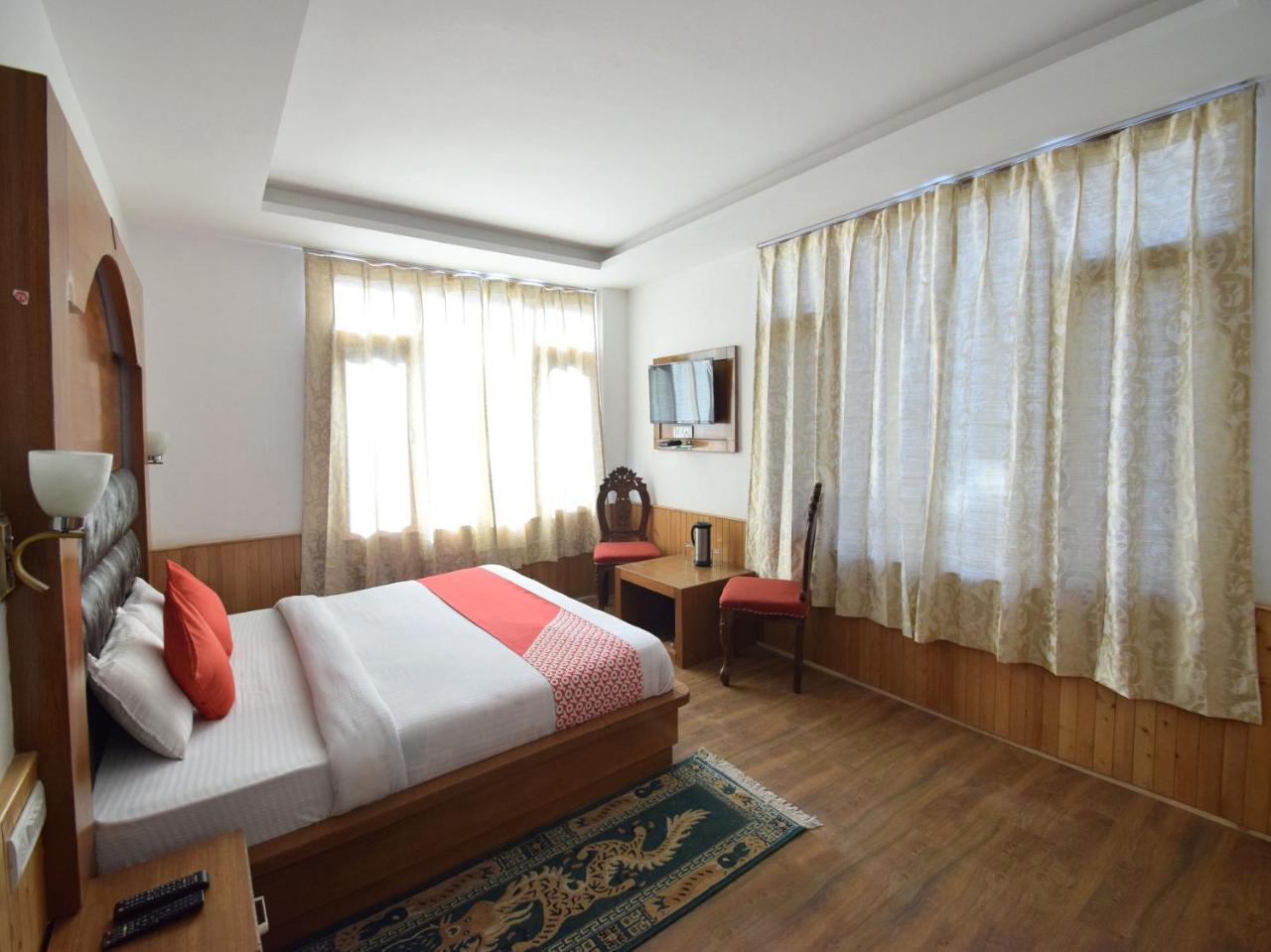 Oyo 10255 Hotel Red Apple มะนาลี ภายนอก รูปภาพ
