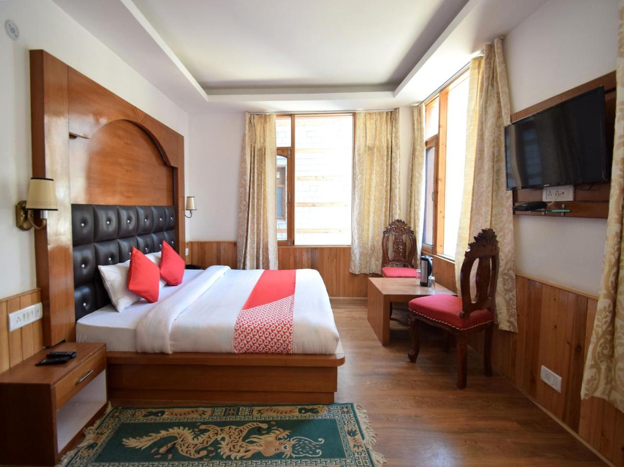 Oyo 10255 Hotel Red Apple มะนาลี ภายนอก รูปภาพ