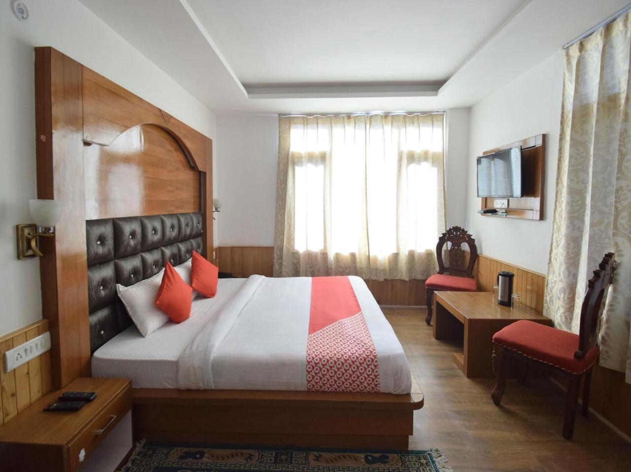 Oyo 10255 Hotel Red Apple มะนาลี ภายนอก รูปภาพ